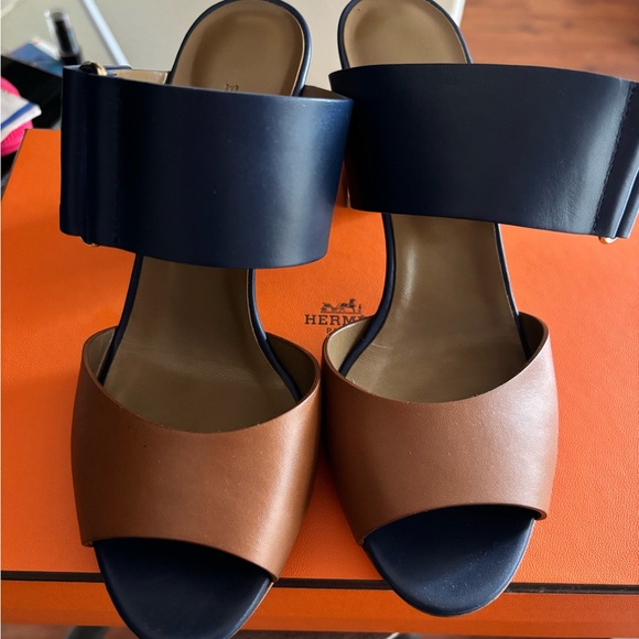 Brand New Hermes Sandals 37 - Picture 6 of 6